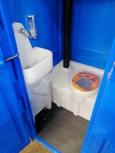 Мобильная туалетная кабина Люкс в Курске .Тел. 8(910)9424007